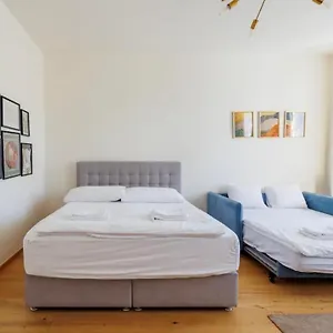  Apartament Near Hauptbahnhof - Kingsize Bed Austria